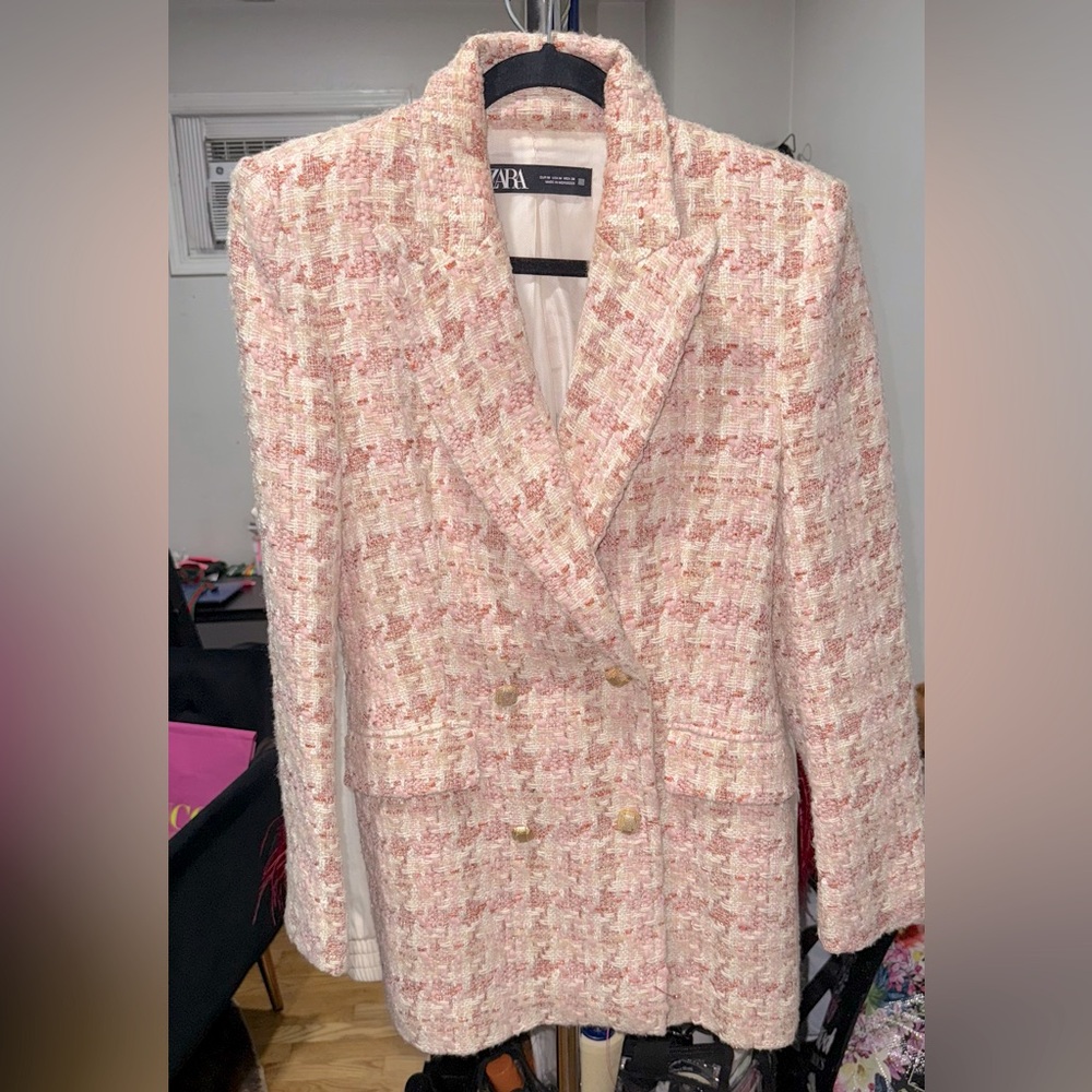 Zara link tweeted blazer